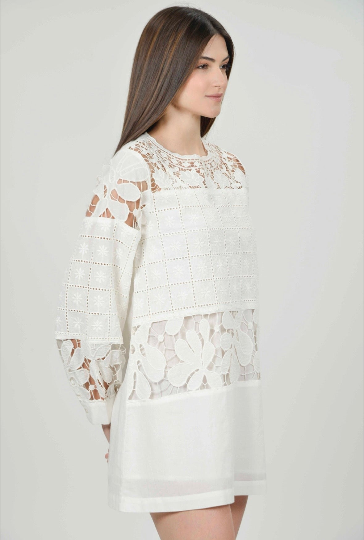 Clara White Broderie Anglaise