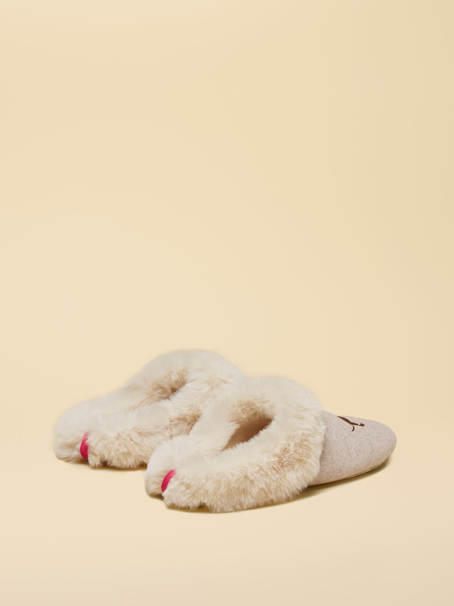 Slippet Luxe Oatmeal Artwork Slipper