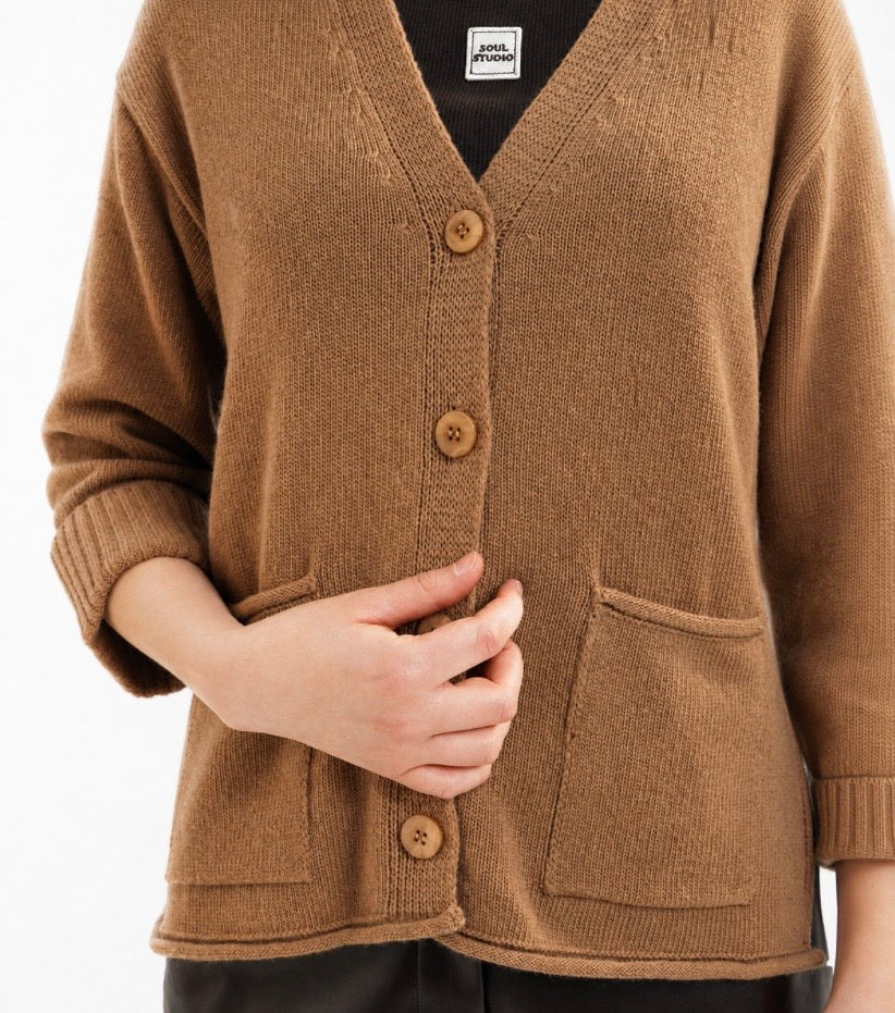Boxy V-neck Cardigan Toffee