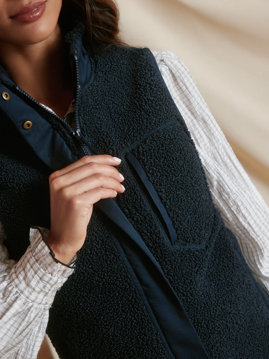 Agnes Navy Gilet