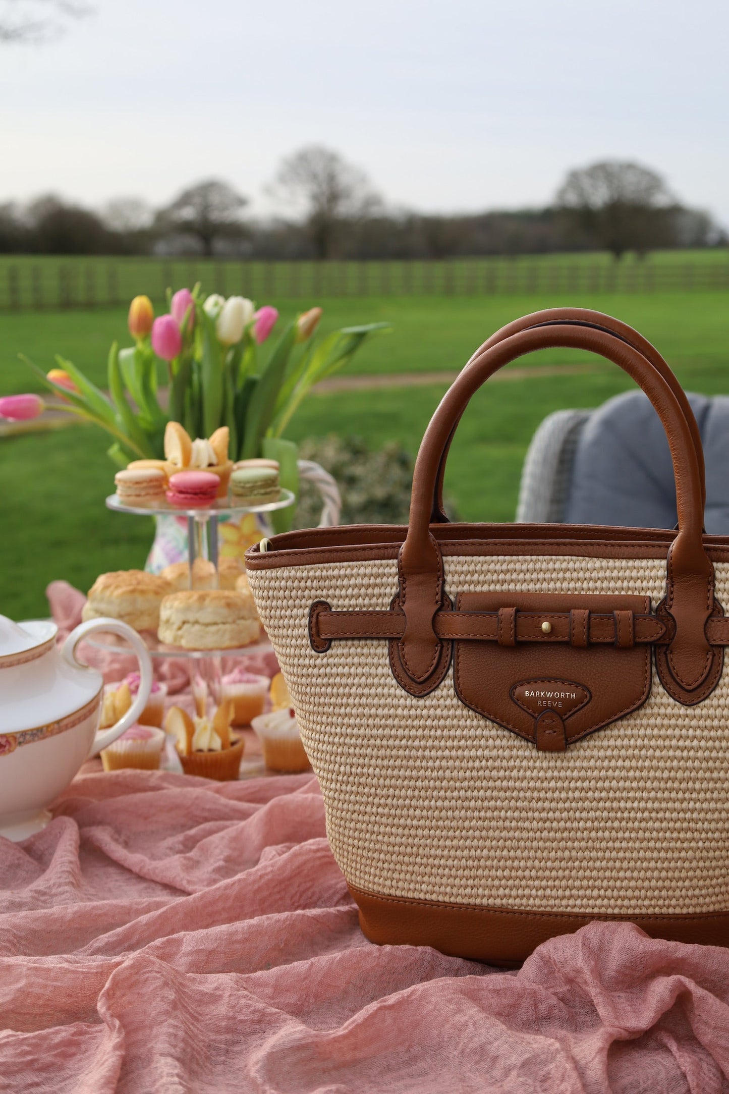 Bar Harbour Mini in Raffia & Tan Grain
