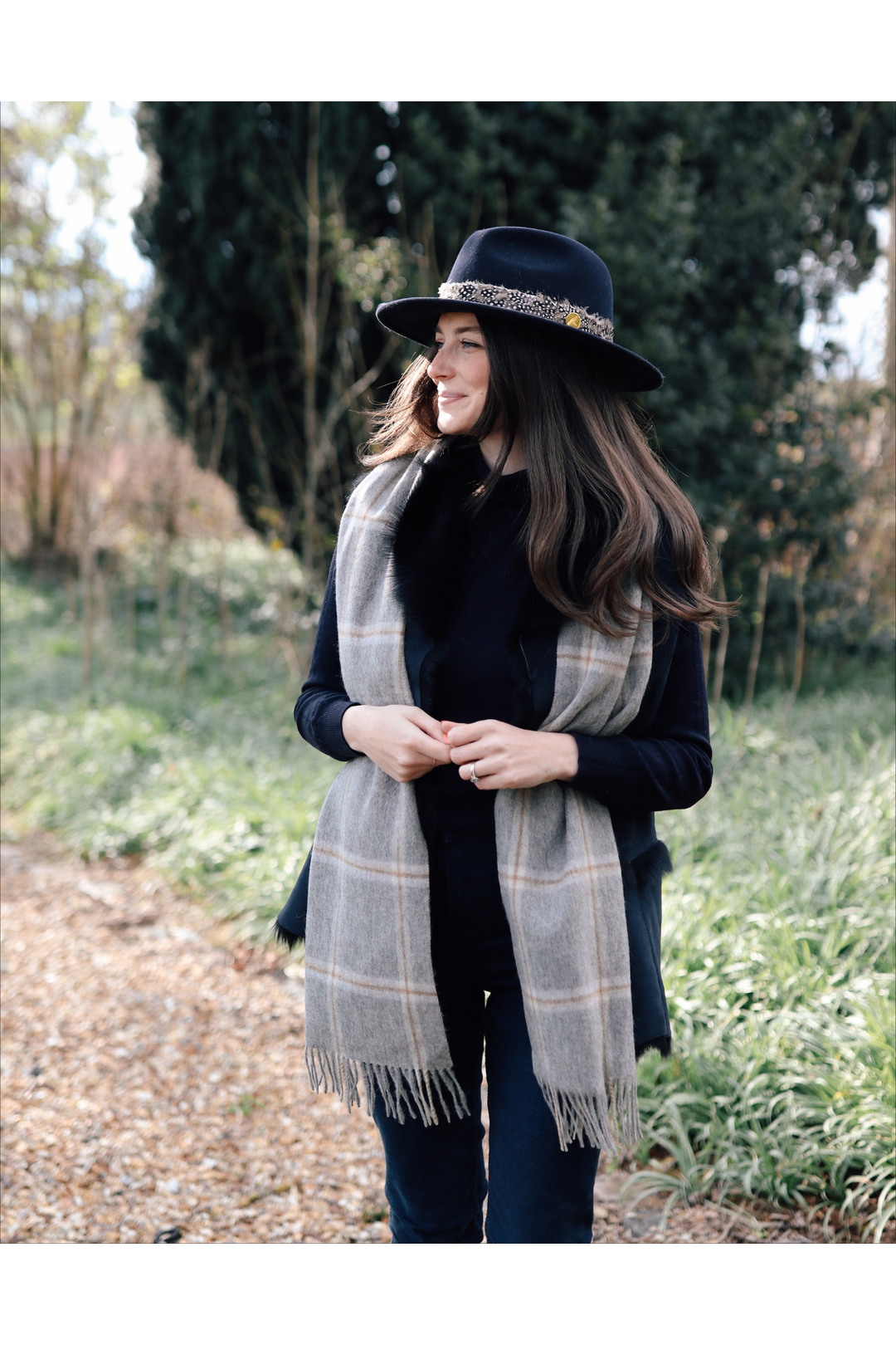 The Hexham Lambswool Scarf - Grey Check