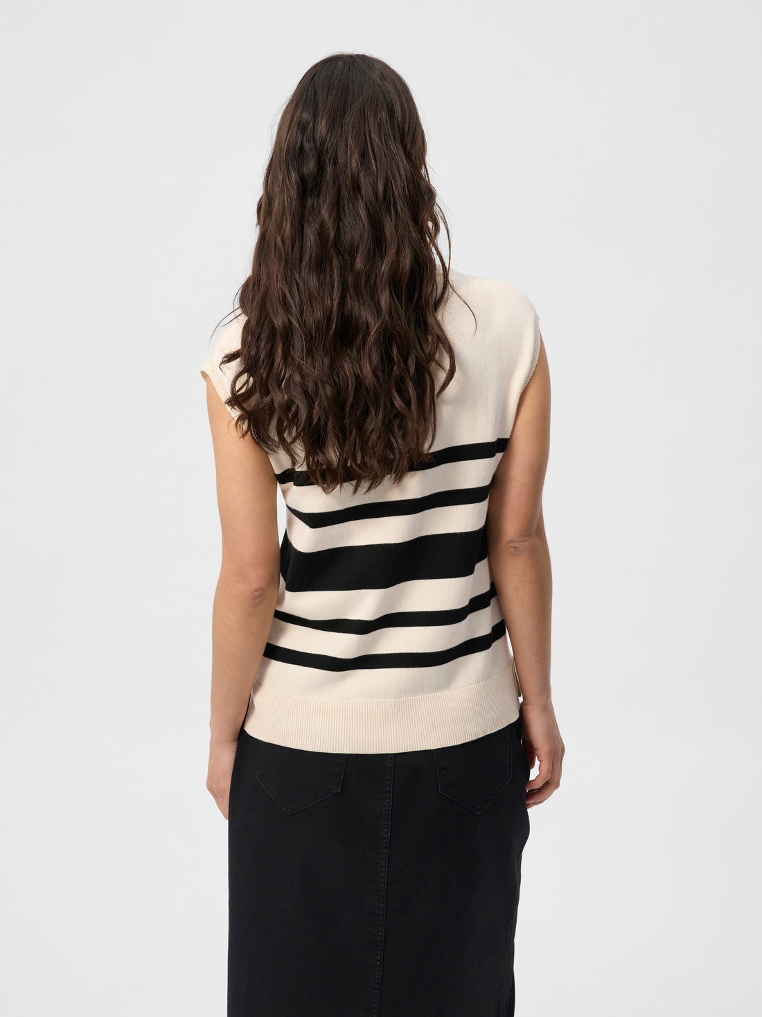 Kia Vest Top in Off White