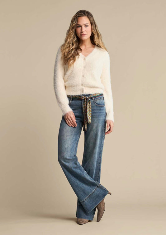 Brielle Vintage & Scarf Jeans