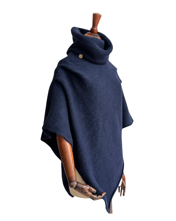 Blakeley Knitted Poncho Navy