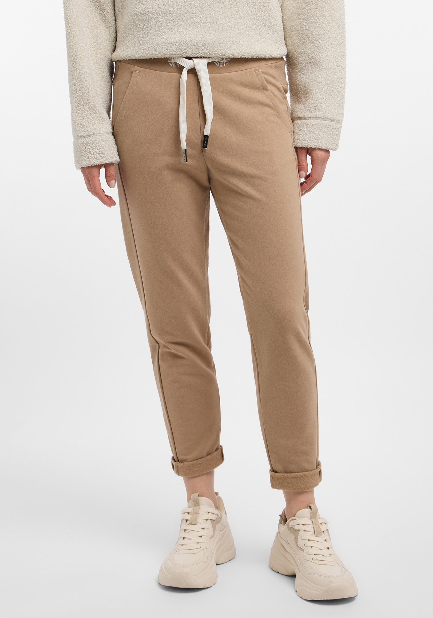 Brinja 7/8 Tracksuit Pants in Nougat