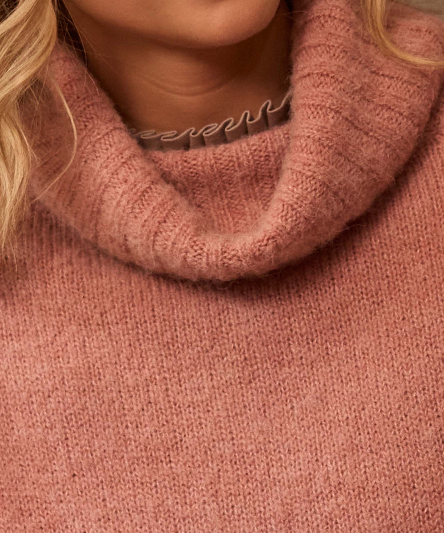 Sutton Roll Neck Jumper Dusky Pink