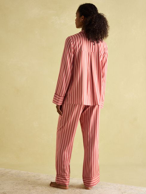 Alma
Pink Pyjama Set