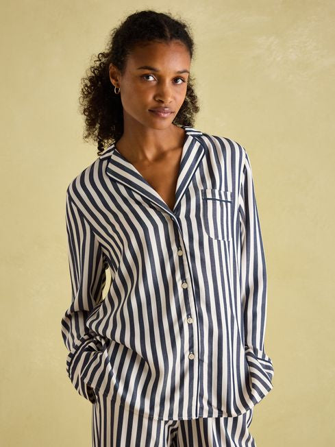 Alma
Navy & White Striped Pyjama Set