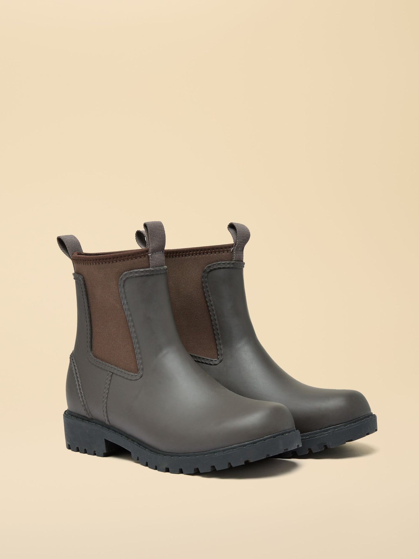 Oakfield Chocolate Brown Neoprene Lined Ankle Well