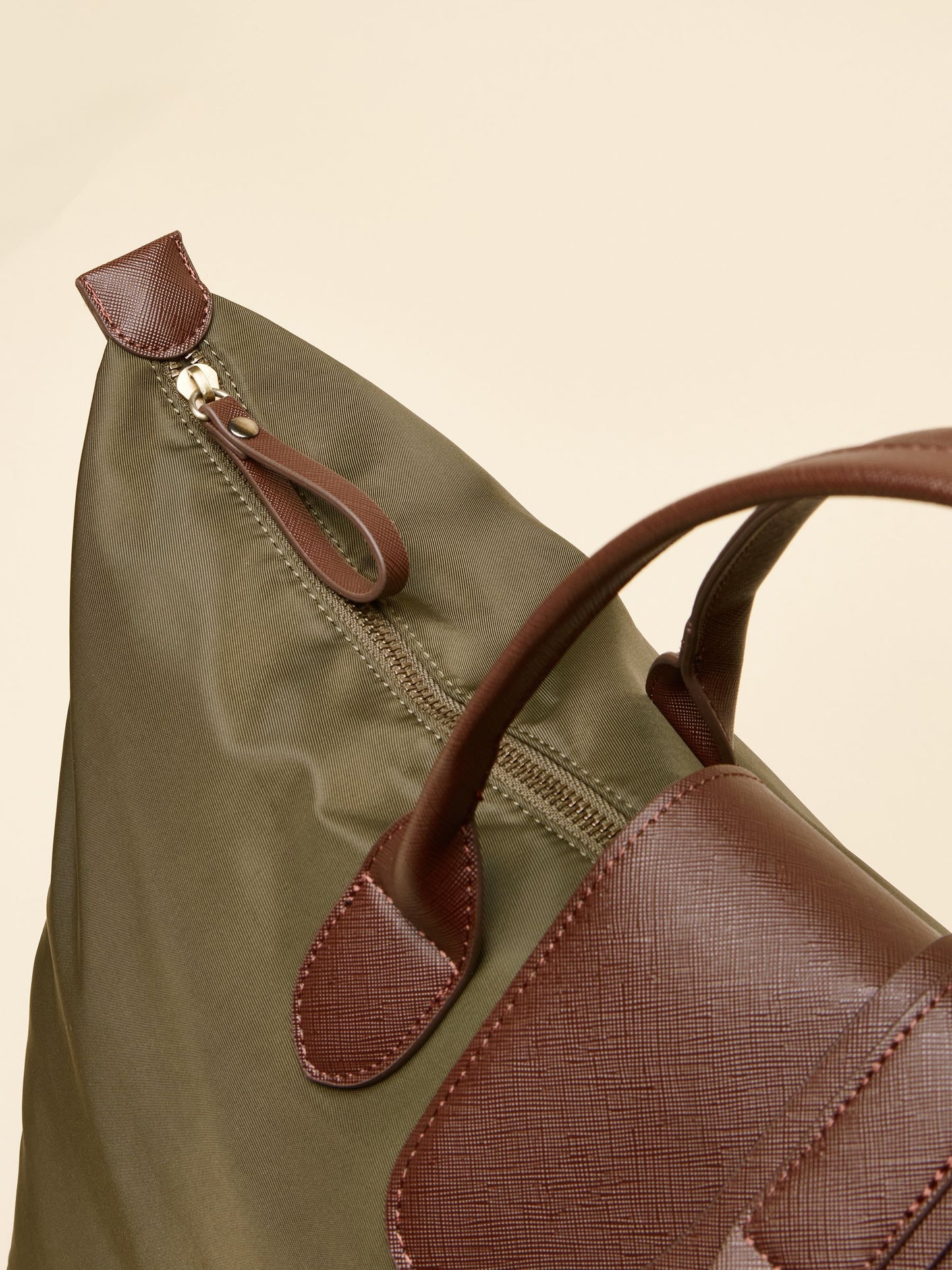 Edie Khaki Green Weekend Bag with Shoulder Strap