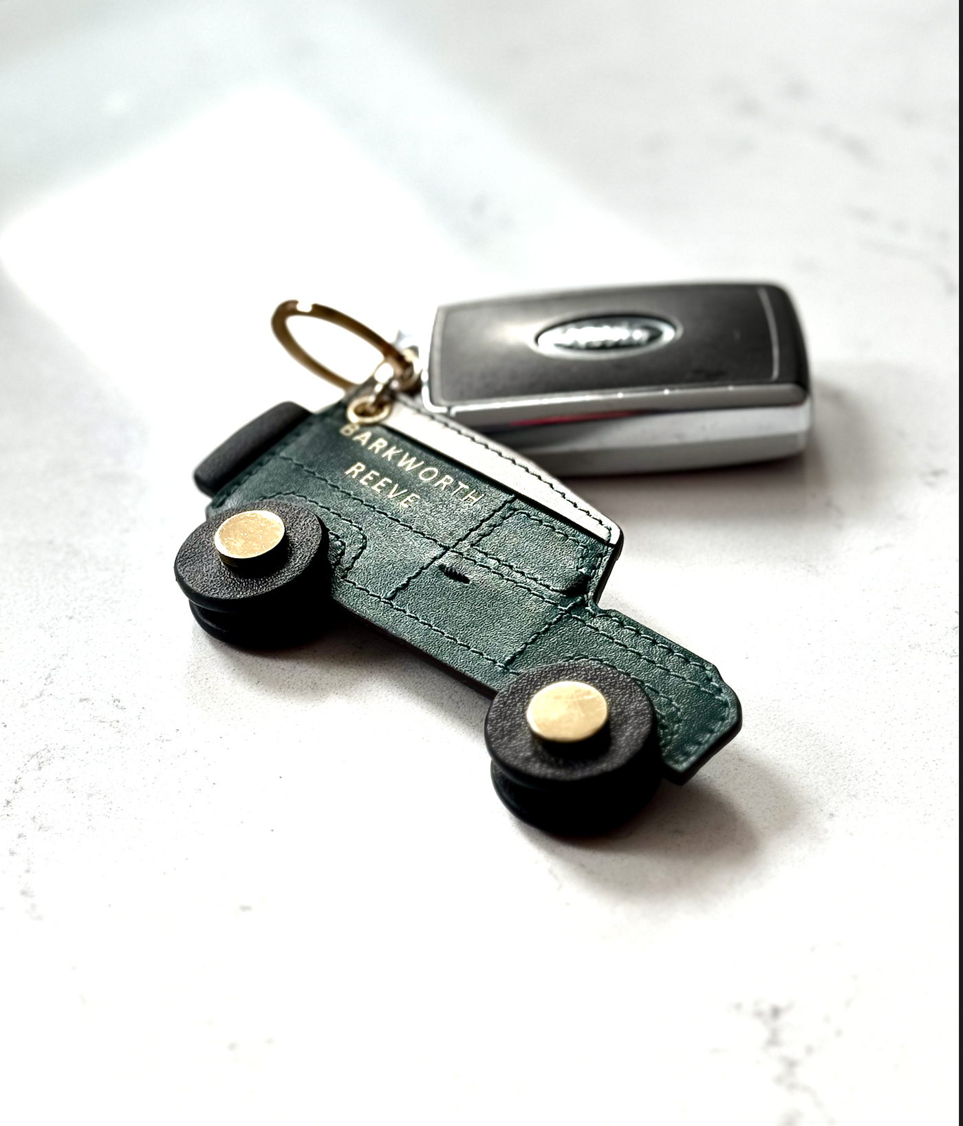 Off Road 4x4 keyring Green & Cream Leather