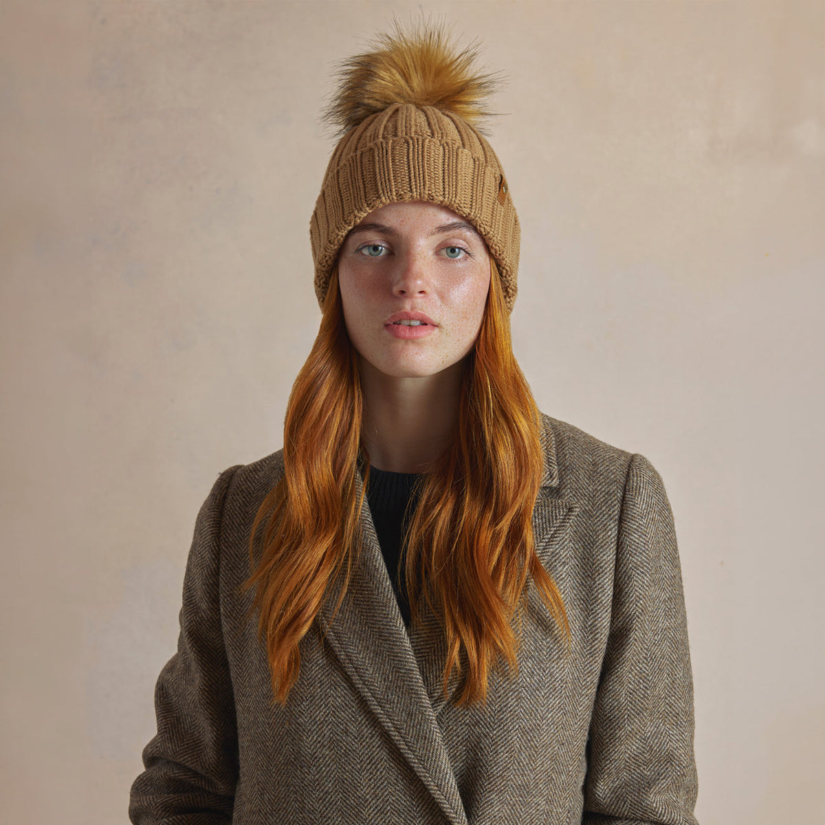 Signature Bobble Hat Camel wool Bobble hat