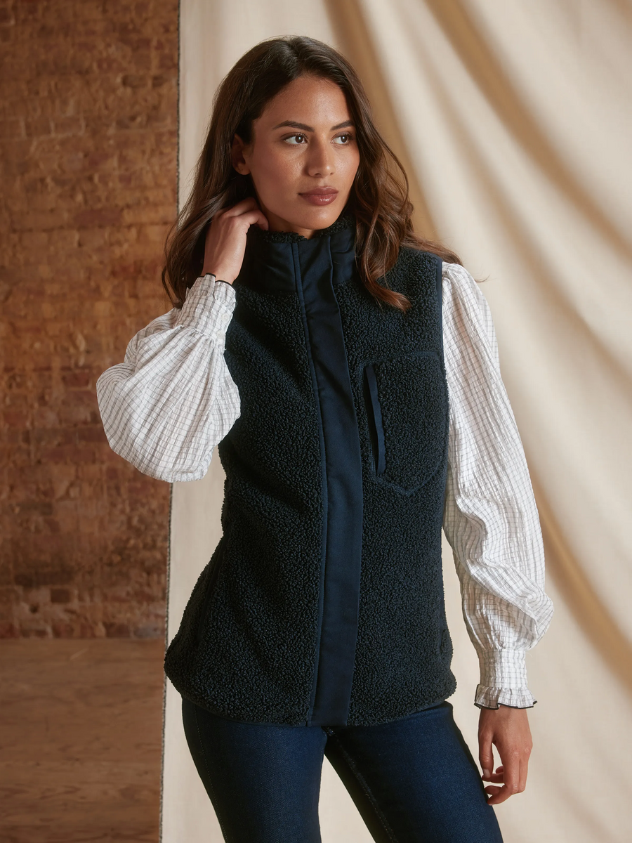Agnes Navy Gilet