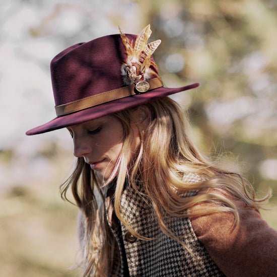 The Suffolk Fedora Plum (Bronze Feather)