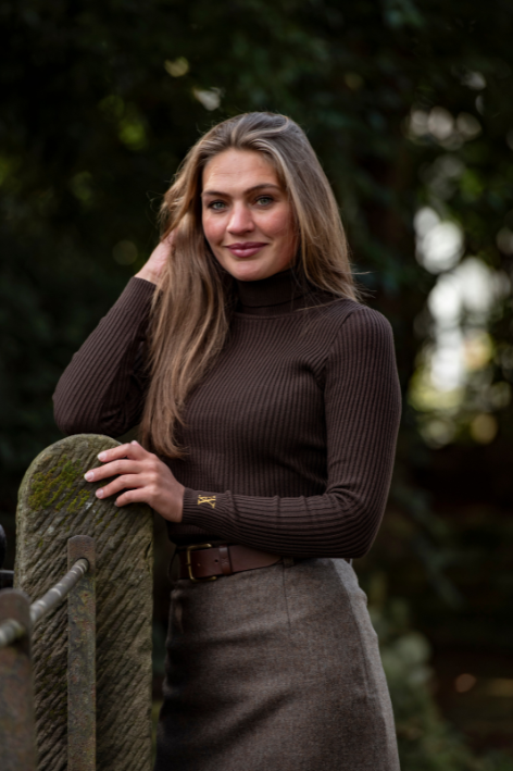 The Elizabeth Roll Neck Chocolate