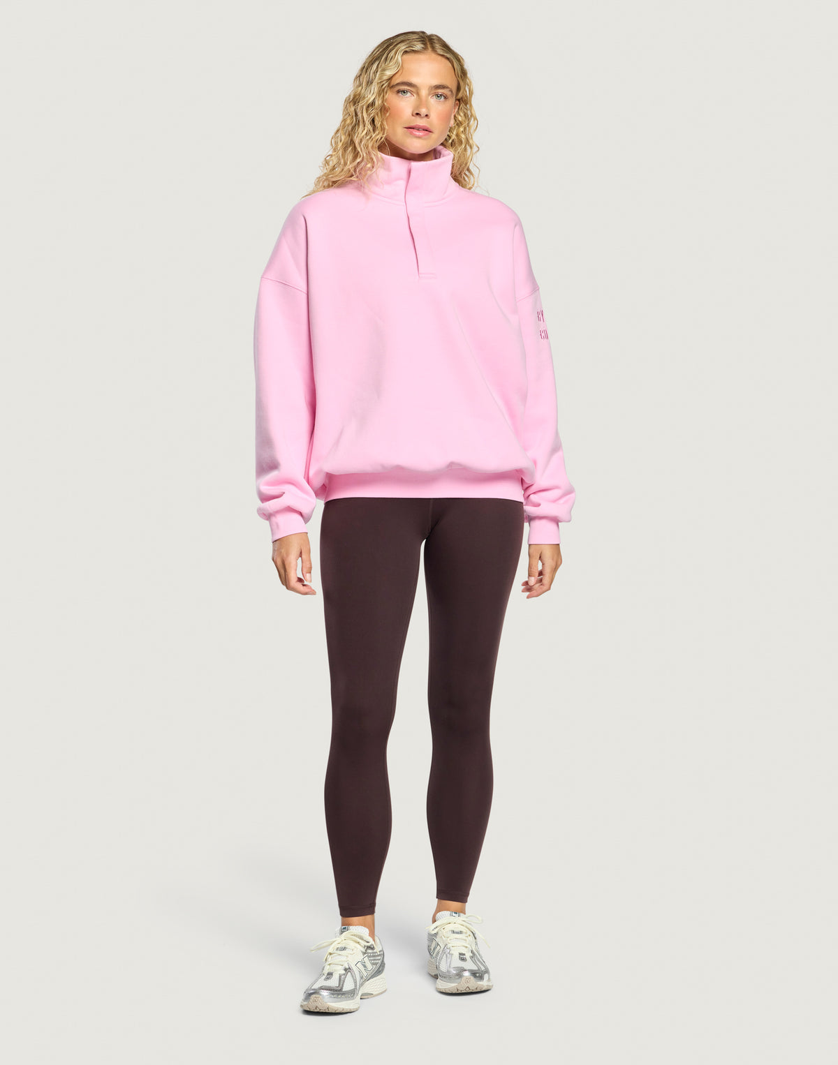 Snap Collar Sierra Sweatshirt in Pink Blossom