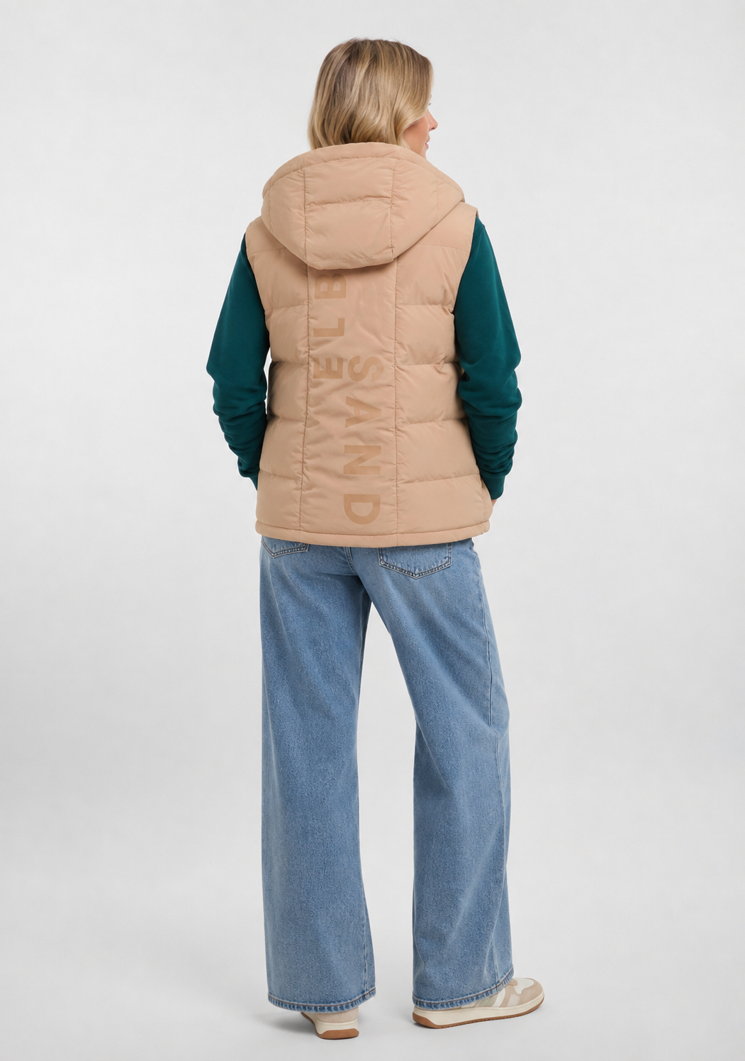 Tharu Gilet Nougart