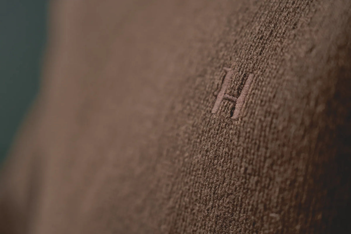 Vincent Merino V-neck Pullover Demitasse Brown