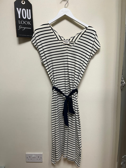 Vera V Neck Dress Navy/Off White