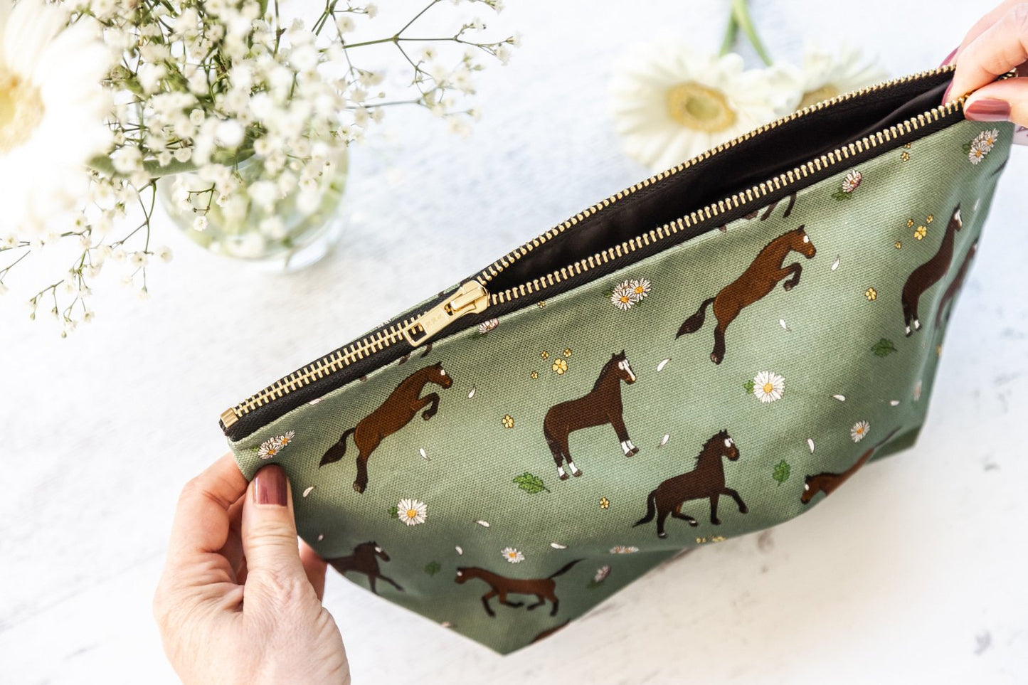 ‘Bay Horse & Daisies’ Wash Bag