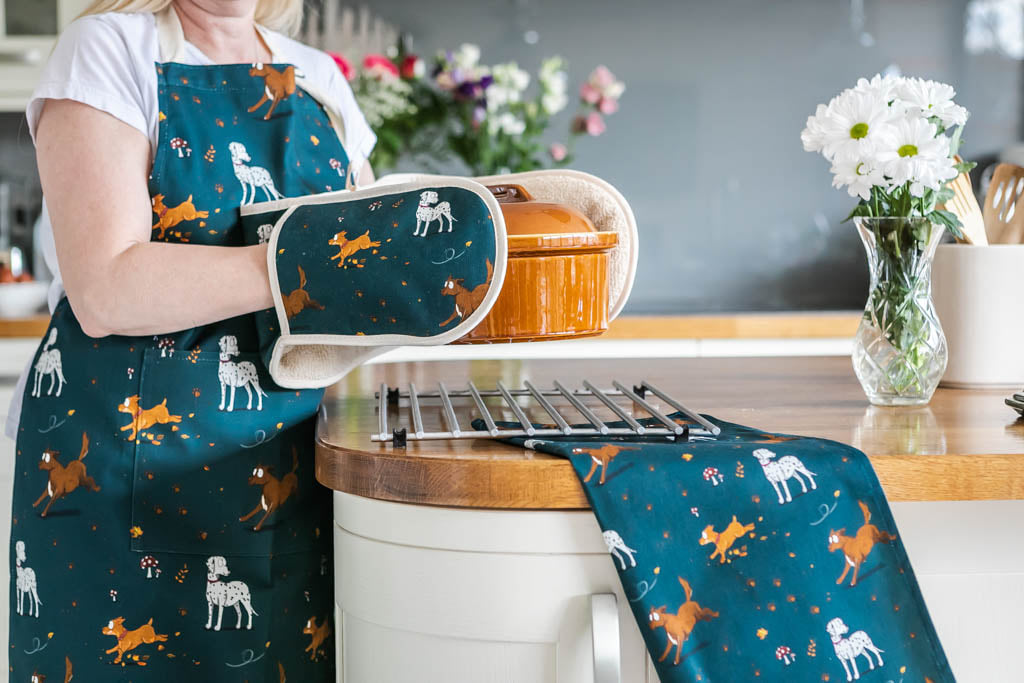 ‘Muddy Paws’ Cotton Apron