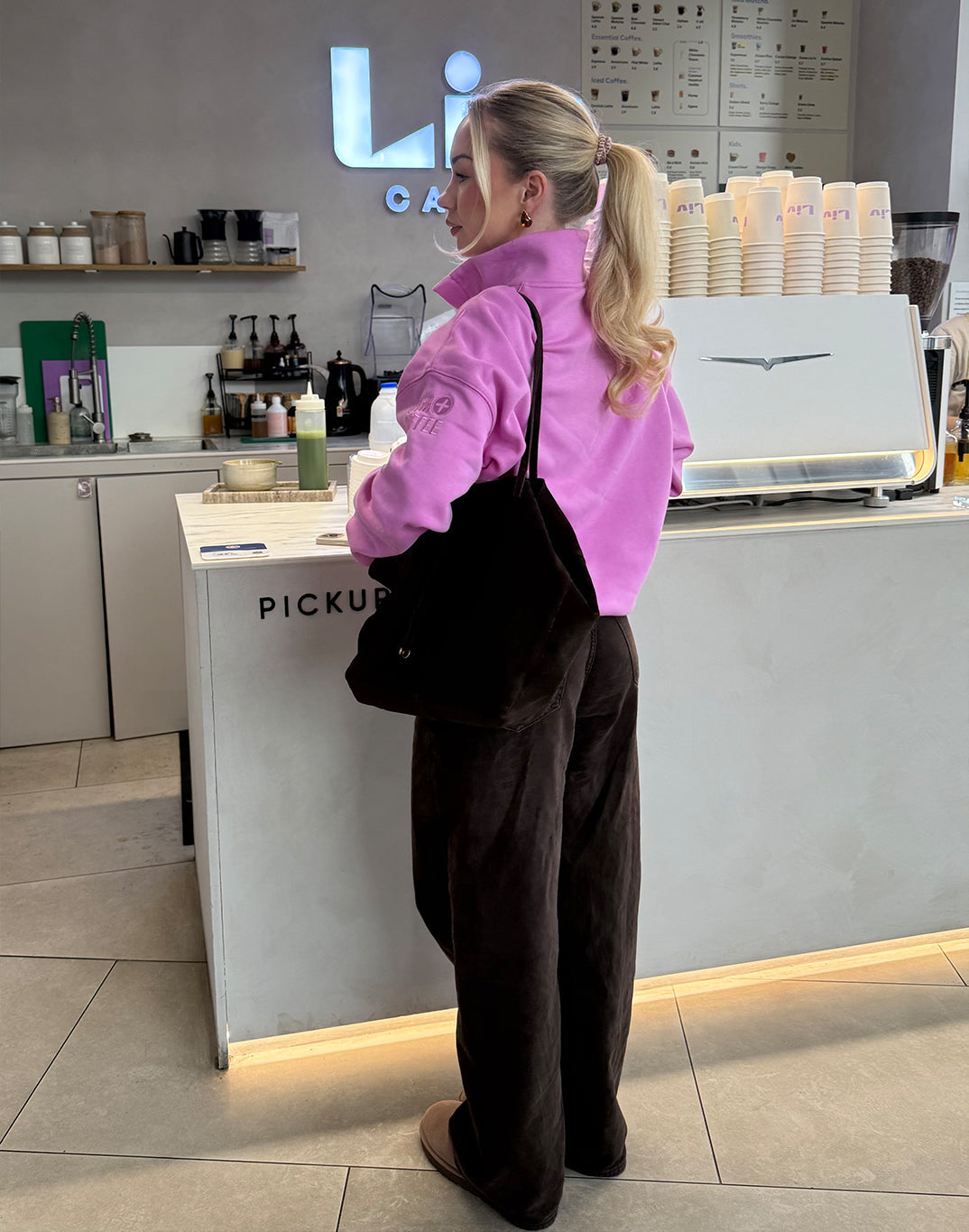 Snap Collar Sierra Sweatshirt Neon Pink