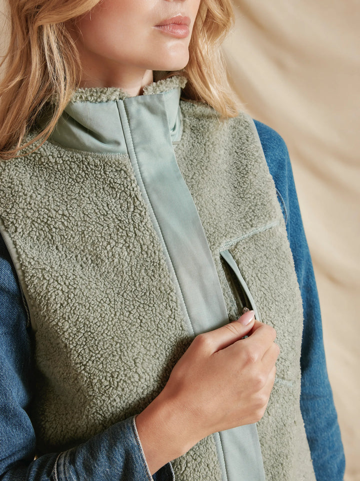 Agnes Pistachio Gilet