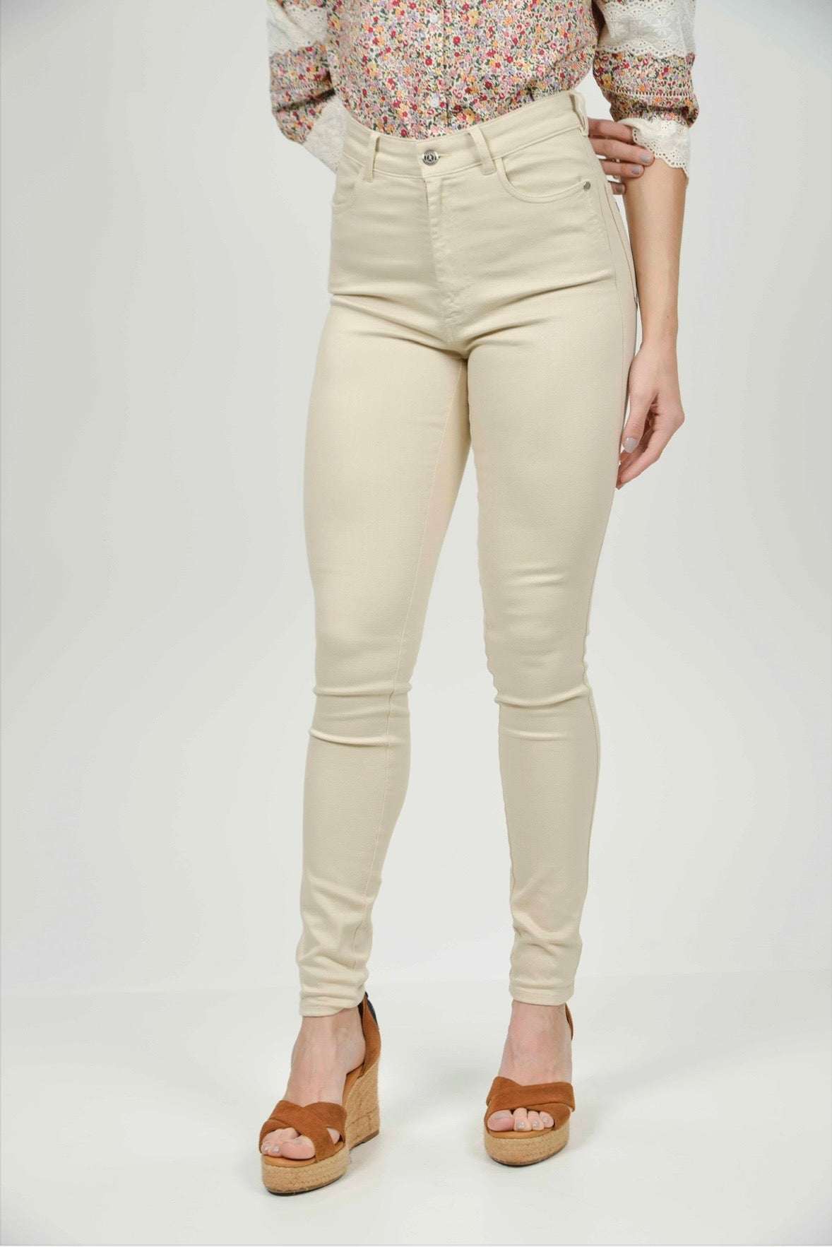 Rosie Super Skinny Jeans Beige