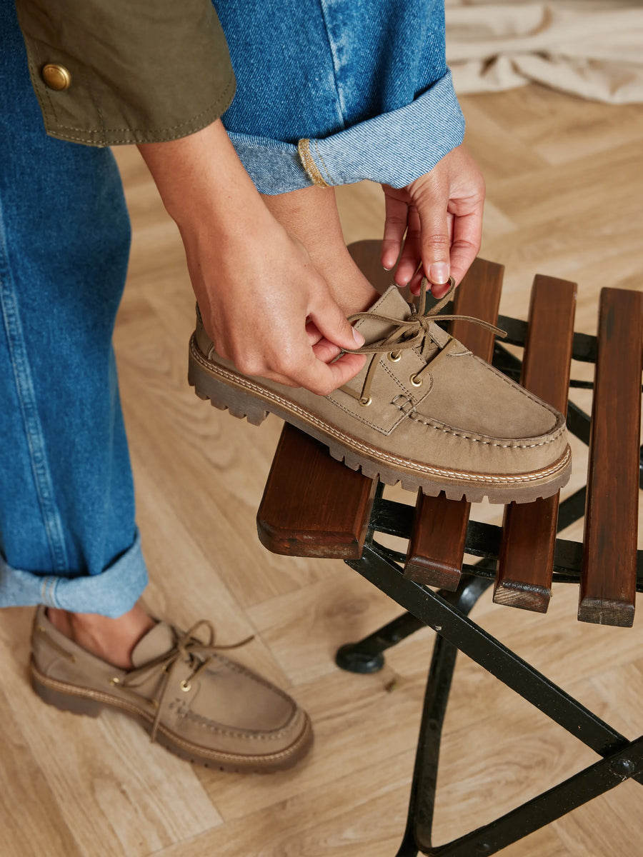 Aldeburgh Fawn Deck Shoes