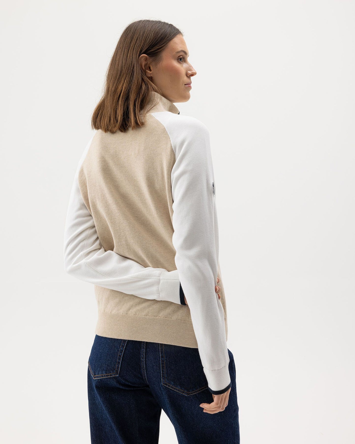Laura T-Neck WP Oyster