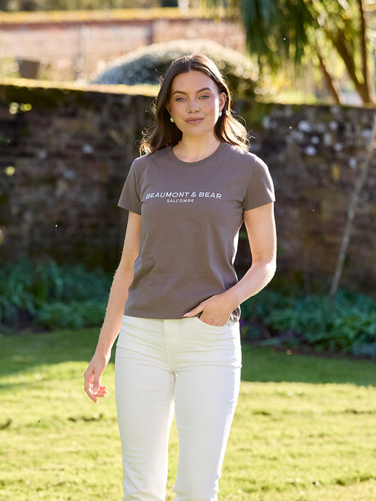 Bolberry Women’s T-Shirt Otter