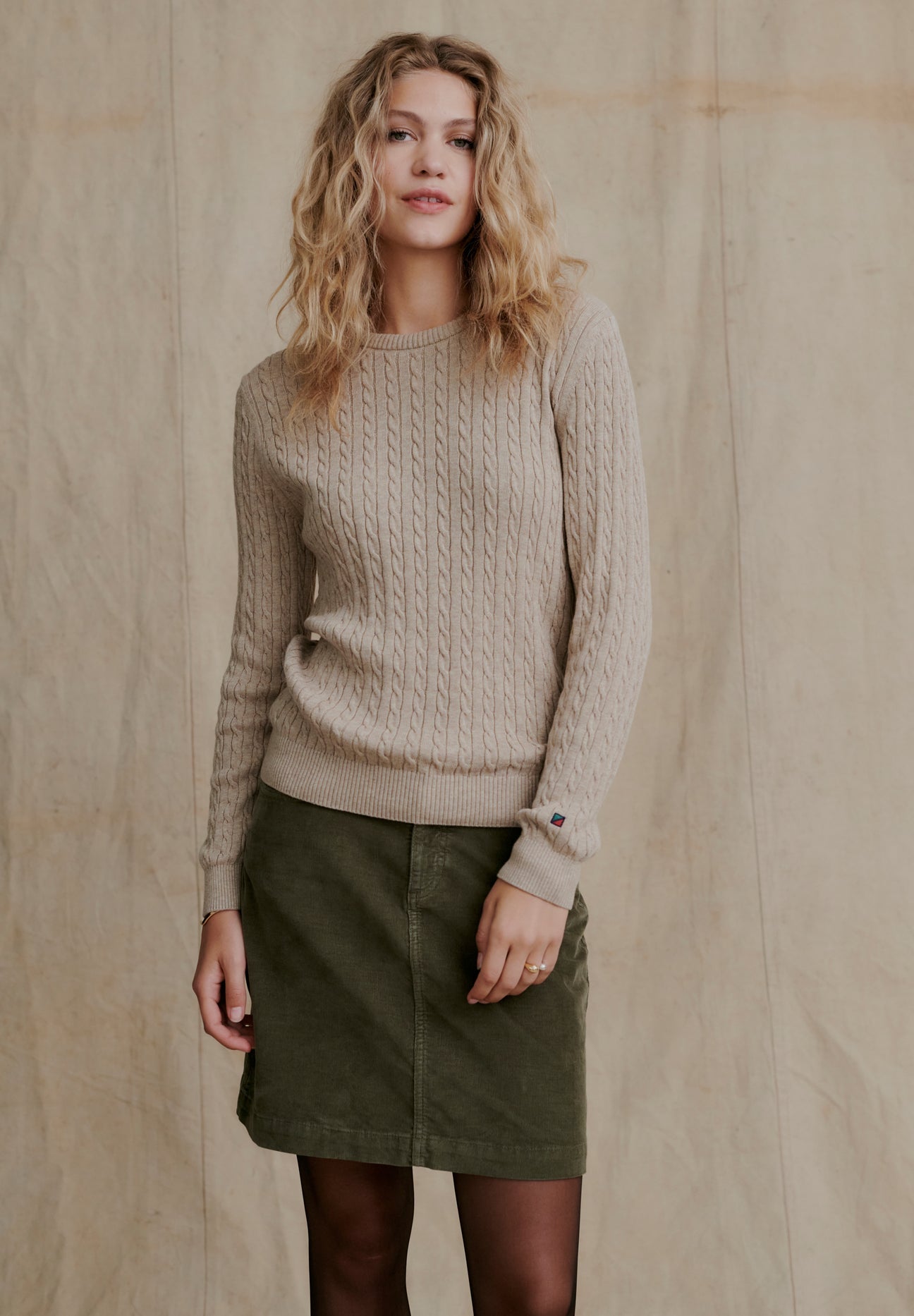 Susan Cable Knit -Dark Sand