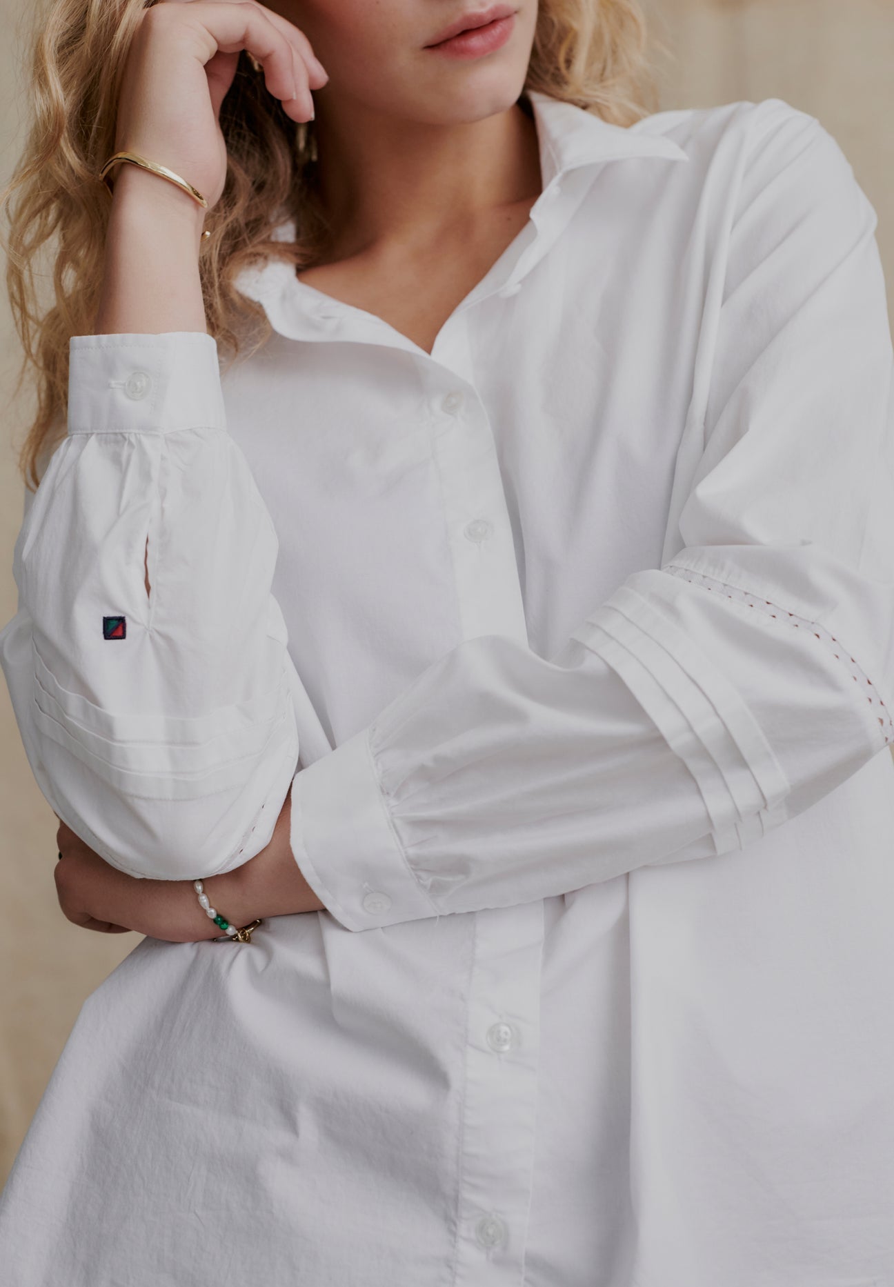 Anora Shirt White