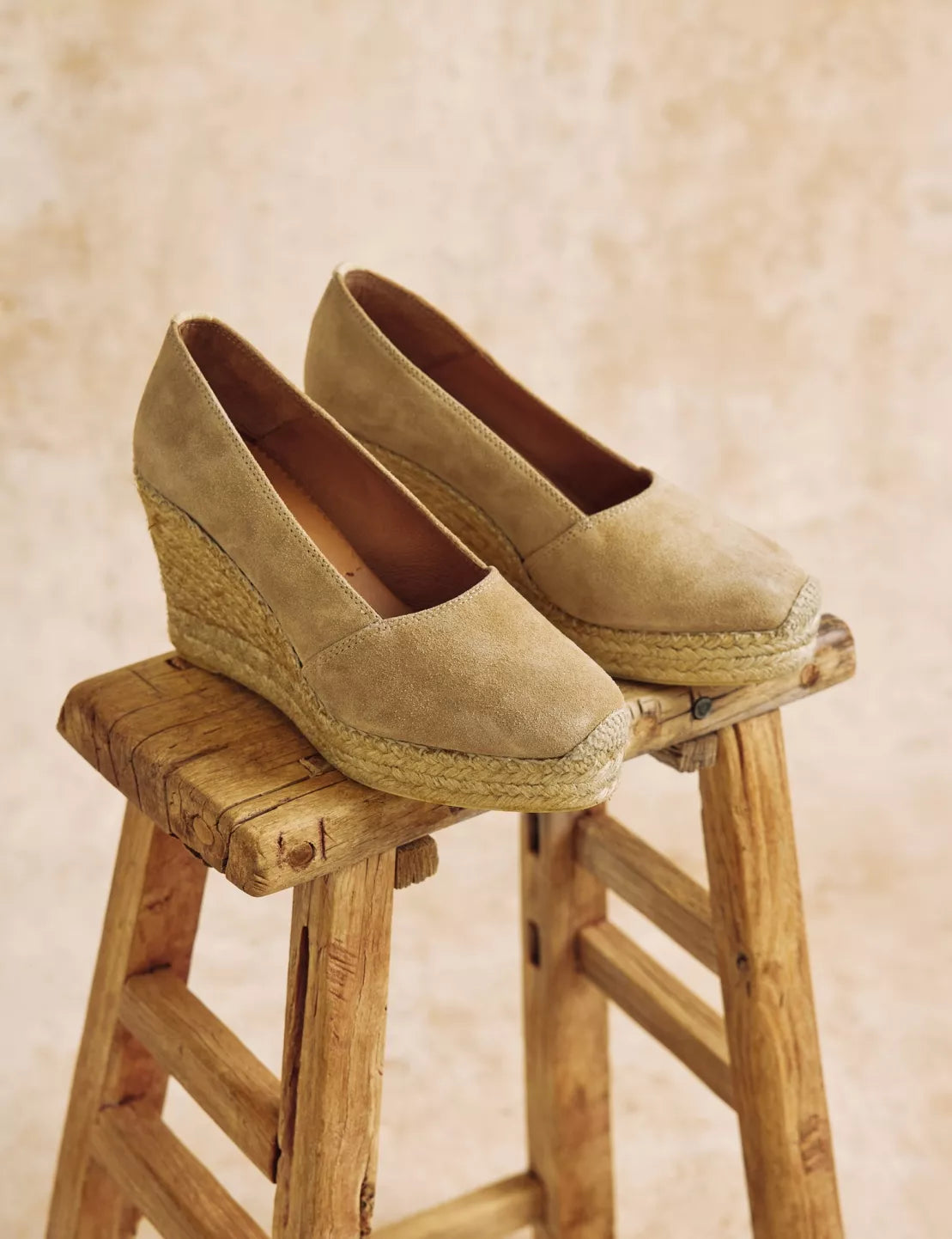 Colina Suede Espadrille
Sand