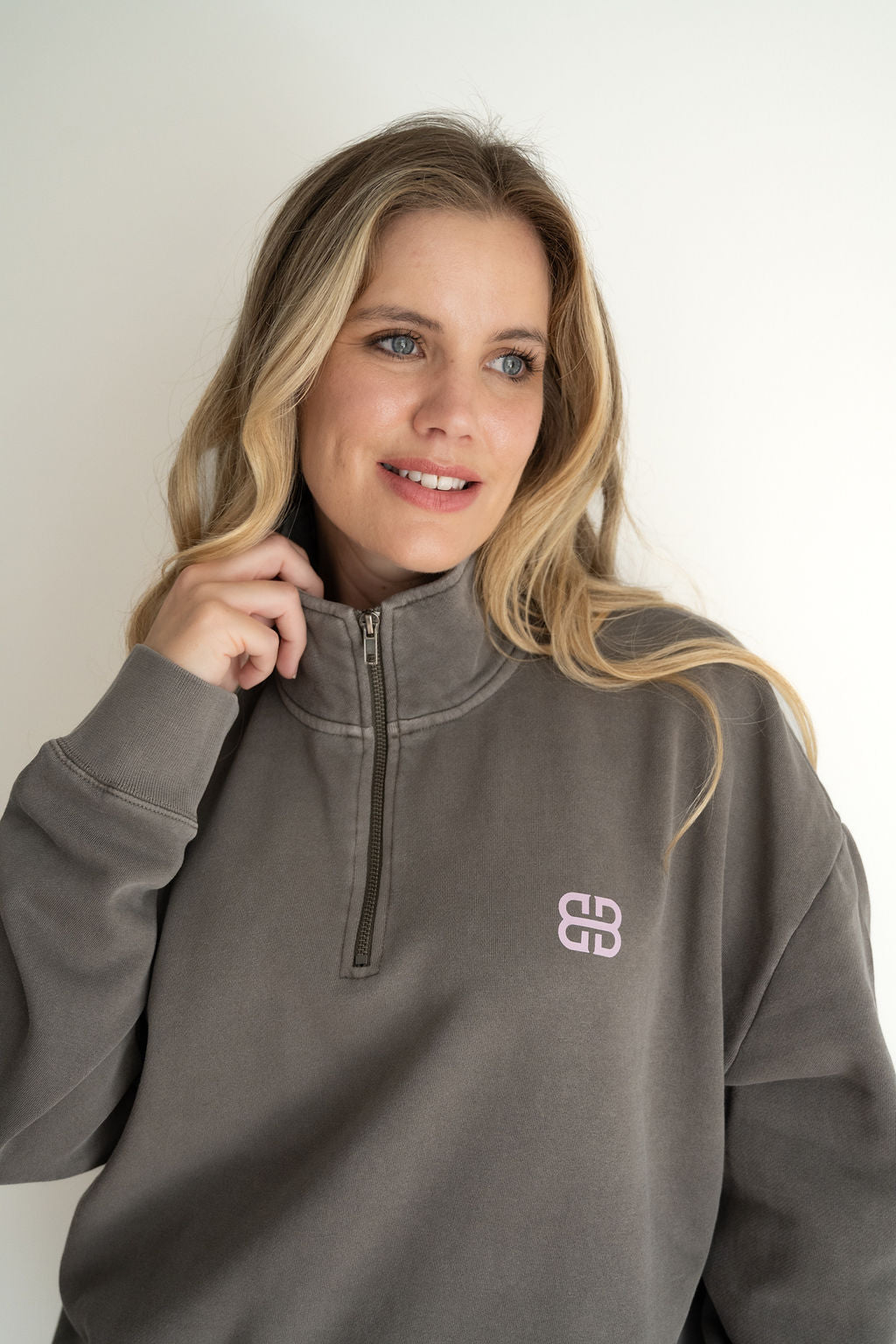 ‘Beautiful Crazy Ladies’ Quarter Zip Sweater Premium Faded Grey