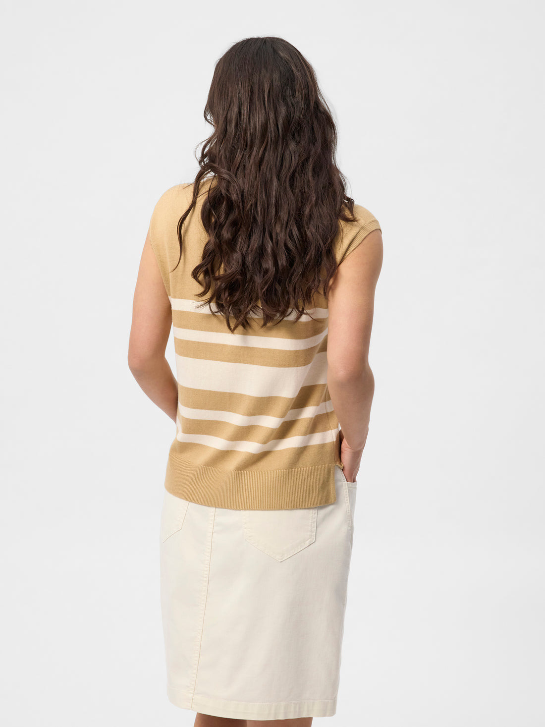 Kia Vest Top Sand