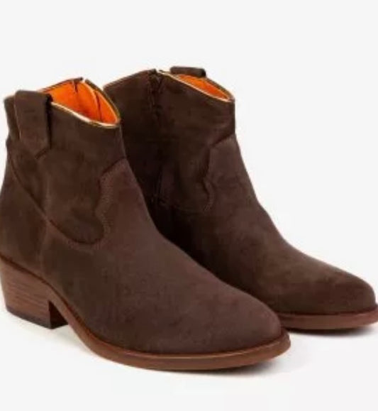 Penelope Chilvers Cassidy Ankle Boots - Bitter Chocolate