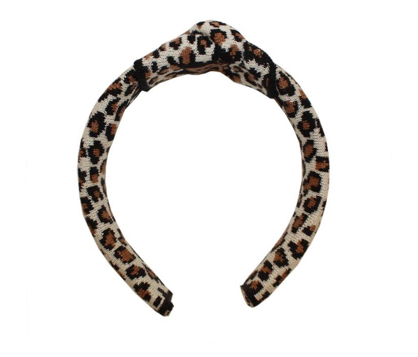 Hairband Animal Knot